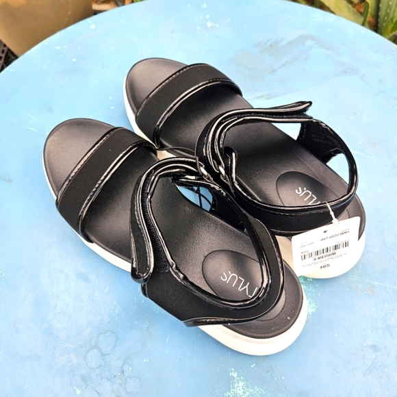 Stylus Black Platform Sandals Size 9 - Picture 8 of 16